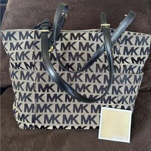 Michael Kors MK Purse Handbag Tote - Preowned In Great Condition
